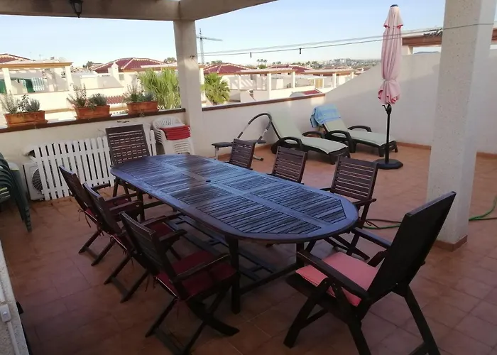Casa Tranquila En La Marina Urbanizacion