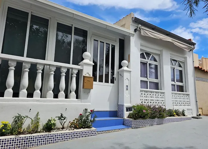 Casita Mona En La Marina